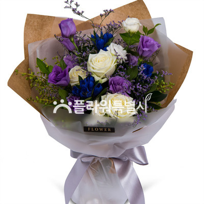 화이트퍼플꽃다발